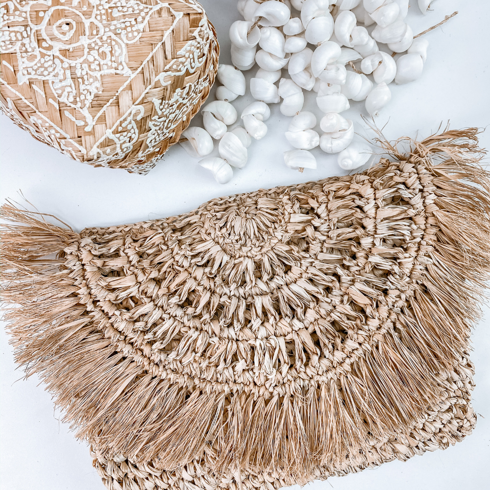 Small Cluster Moon Shell Tassel With Jute Twine Macrame